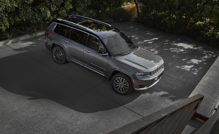 2021 Jeep Grand Cherokee L Summit Reserve Front Three-Quarter Wallpapers 450x275 (45)