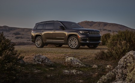 2021 Jeep Grand Cherokee L Summit Reserve Front Three-Quarter Wallpapers  450x275 (47)