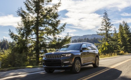 2021 Jeep Grand Cherokee L Summit Reserve Front Three-Quarter Wallpapers 450x275 (2)