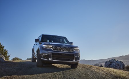 2021 Jeep Grand Cherokee L Summit Reserve Front Wallpapers 450x275 (26)