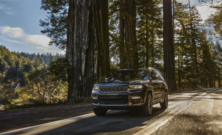 2021 Jeep Grand Cherokee L Summit Reserve Front Wallpapers 450x275 (14)