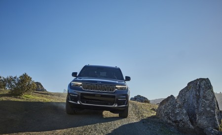 2021 Jeep Grand Cherokee L Summit Reserve Front Wallpapers 450x275 (21)