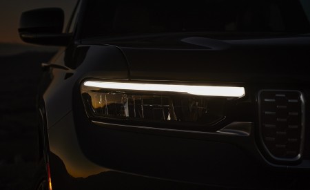 2021 Jeep Grand Cherokee L Summit Reserve Headlight Wallpapers 450x275 (63)