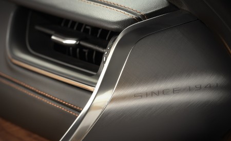 2021 Jeep Grand Cherokee L Summit Reserve Interior Detail Wallpapers 450x275 (82)