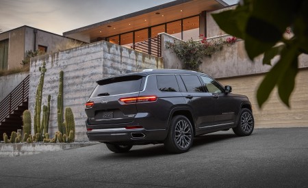 2021 Jeep Grand Cherokee L Summit Reserve Rear Three-Quarter Wallpapers  450x275 (52)