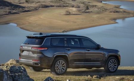 2021 Jeep Grand Cherokee L Summit Reserve Rear Three-Quarter Wallpapers 450x275 (29)