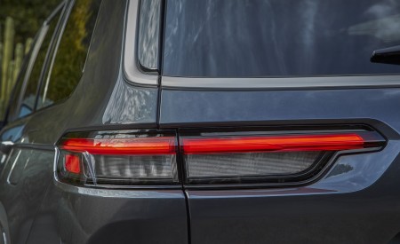 2021 Jeep Grand Cherokee L Summit Reserve Tail Light Wallpapers 450x275 (65)