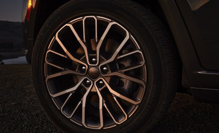 2021 Jeep Grand Cherokee L Summit Reserve Wheel Wallpapers 450x275 (67)