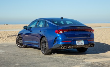 2021 Kia K5 GT (Color: Sapphire Blue) Rear Three-Quarter Wallpapers 450x275 (34)