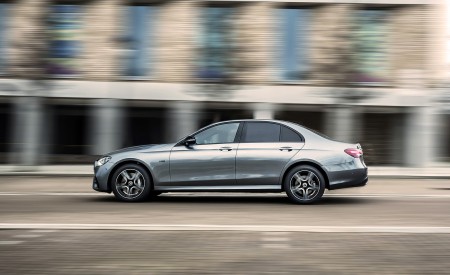 2021 Mercedes-Benz E 300 de Diesel Plug-In Hybrid (UK-Spec) Side Wallpapers 450x275 (122)