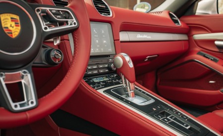 2021 Porsche 718 Boxster GTS 4.0 25 Years Central Console Wallpapers 450x275 (139)