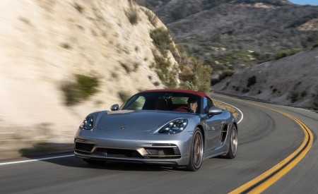 2021 Porsche 718 Boxster GTS 4.0 25 Years (Color: GT Silver) Front Wallpapers 450x275 (22)