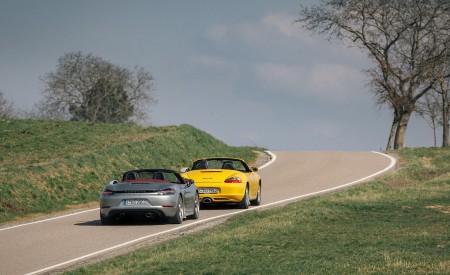 2021 Porsche 718 Boxster GTS 4.0 25 Years and 1996 Boxster Rear Wallpapers 450x275 (156)