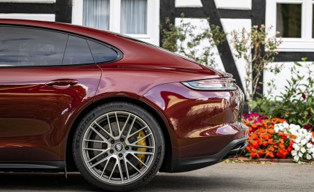 2021 Porsche Panamera Turbo S (Color: Cherry Metallic) Detail Wallpapers 450x275 (42)