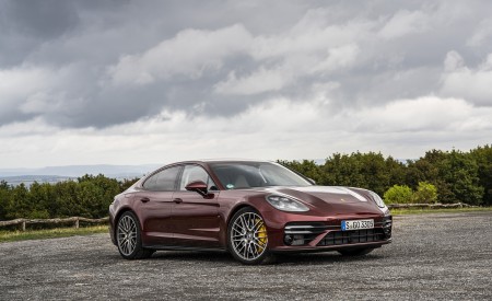 2021 Porsche Panamera Turbo S (Color: Cherry Metallic) Front Three-Quarter Wallpapers 450x275 (30)