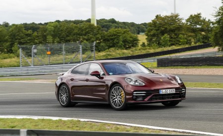 2021 Porsche Panamera Turbo S (Color: Cherry Metallic) Front Three-Quarter Wallpapers 450x275 (23)