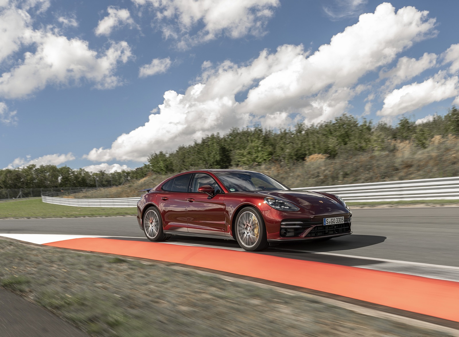 2021 Porsche Panamera Turbo S (Color: Cherry Metallic) Front Three-Quarter Wallpapers (15)