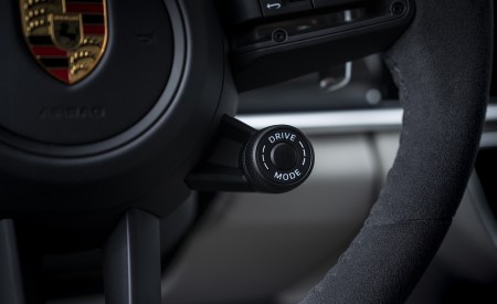 2021 Porsche Panamera Turbo S (Color: Cherry Metallic) Interior Steering Wheel Wallpapers 450x275 (44)