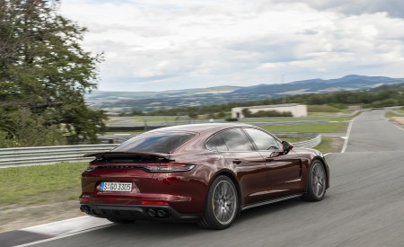 2021 Porsche Panamera Turbo S (Color: Cherry Metallic) Rear Three-Quarter Wallpapers 450x275 (18)