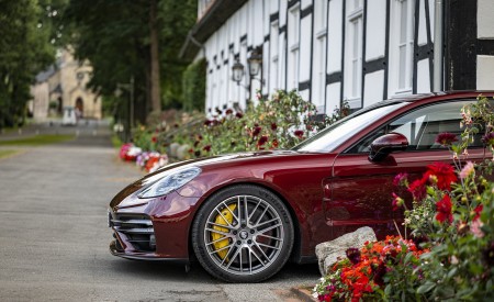 2021 Porsche Panamera Turbo S (Color: Cherry Metallic) Wheel Wallpapers 450x275 (39)