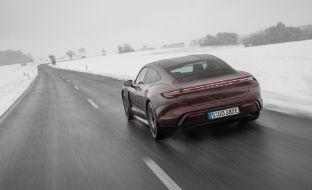 2021 Porsche Taycan (Color: Cherry Metallic) Rear Three-Quarter Wallpapers 450x275 (108)