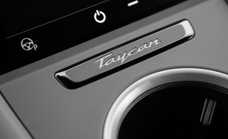 2021 Porsche Taycan (Color: Frozen Berry Metallic) Central Console Wallpapers 450x275 (208)