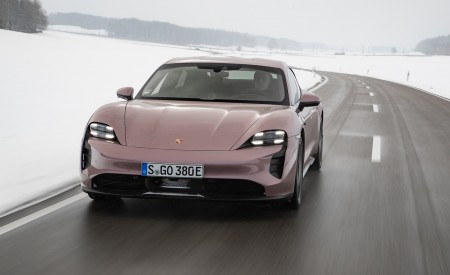 2021 Porsche Taycan (Color: Frozen Berry Metallic) Front Wallpapers 450x275 (151)