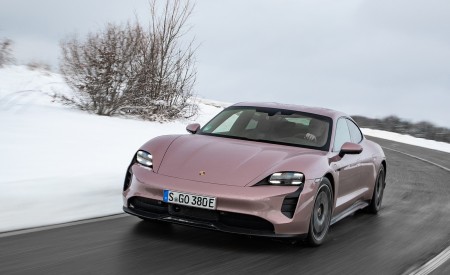 2021 Porsche Taycan (Color: Frozen Berry Metallic) Front Wallpapers 450x275 (159)