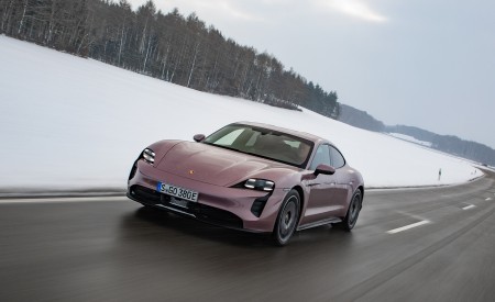2021 Porsche Taycan (Color: Frozen Berry Metallic) Front Wallpapers  450x275 (152)