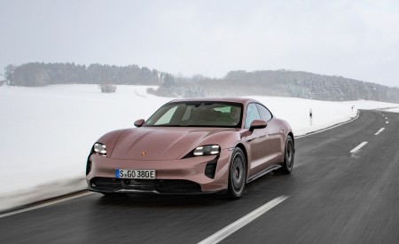 2021 Porsche Taycan (Color: Frozen Berry Metallic) Front Wallpapers  450x275 (158)