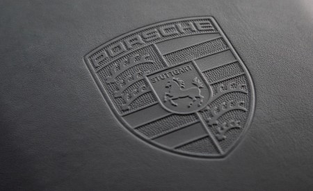 2021 Porsche Taycan (Color: Frozen Berry Metallic) Interior Detail Wallpapers 450x275 (204)