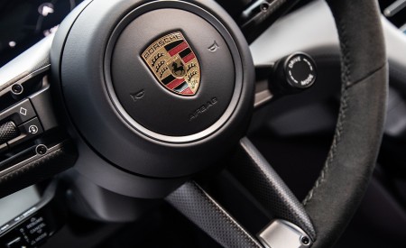 2021 Porsche Taycan (Color: Frozen Berry Metallic) Interior Steering Wheel Wallpapers 450x275 (193)