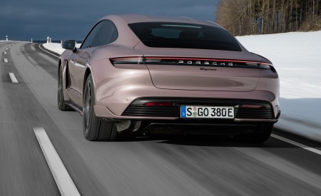 2021 Porsche Taycan (Color: Frozen Berry Metallic) Rear Wallpapers 450x275 (145)
