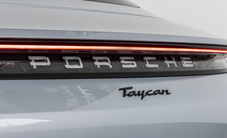 2021 Porsche Taycan (Color: Ice Grey Metallic) Badge Wallpapers 450x275 (81)