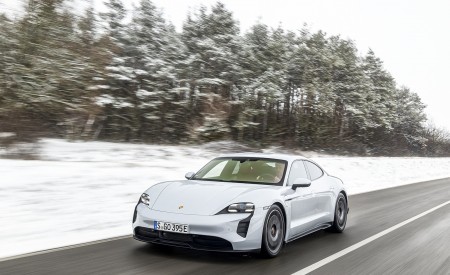 2021 Porsche Taycan (Color: Ice Grey Metallic) Front Three-Quarter Wallpapers 450x275 (55)