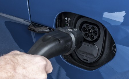 2021 Porsche Taycan (Color: Neptune Blue) Charging Port Wallpapers 450x275 (40)
