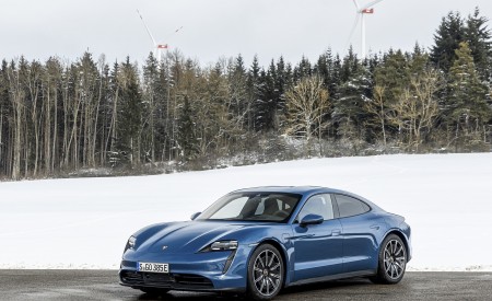 2021 Porsche Taycan (Color: Neptune Blue) Front Three-Quarter Wallpapers 450x275 (32)