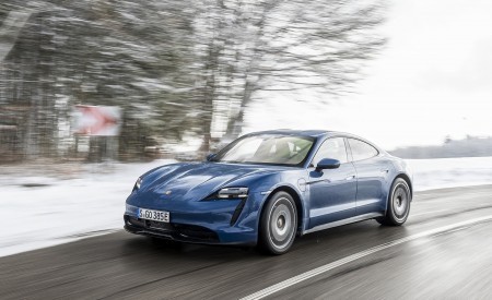 2021 Porsche Taycan (Color: Neptune Blue) Front Three-Quarter Wallpapers 450x275 (16)