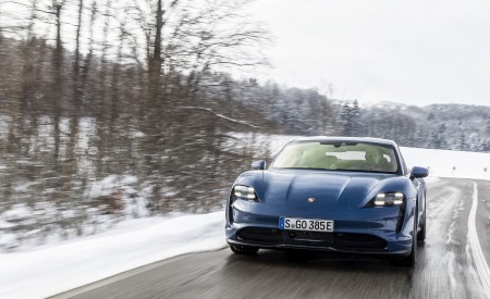 2021 Porsche Taycan (Color: Neptune Blue) Front Wallpapers 450x275 (2)