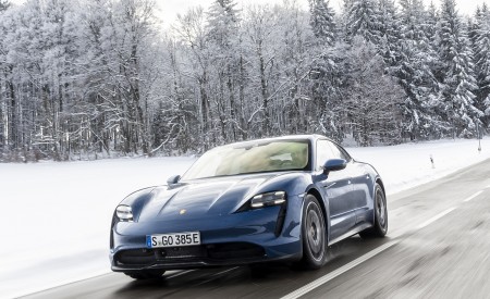 2021 Porsche Taycan (Color: Neptune Blue) Front Wallpapers 450x275 (23)