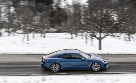 2021 Porsche Taycan (Color: Neptune Blue) Side Wallpapers 450x275 (31)