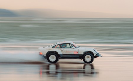 2021 Singer Porsche 911 All-terrain Competition Study Off-Road Wallpapers 450x275 (10)
