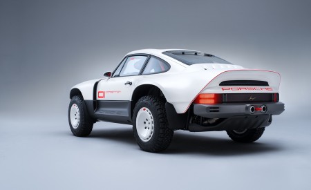 2021 Singer Porsche 911 All-terrain Competition Study Rear Three-Quarter Wallpapers 450x275 (33)