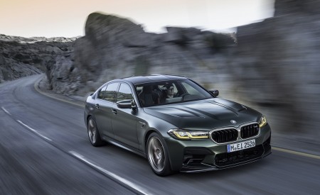 2022 BMW M5 CS Front Three-Quarter Wallpapers  450x275 (33)