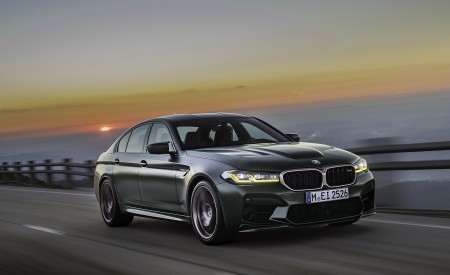 2022 BMW M5 CS Front Three-Quarter Wallpapers  450x275 (21)