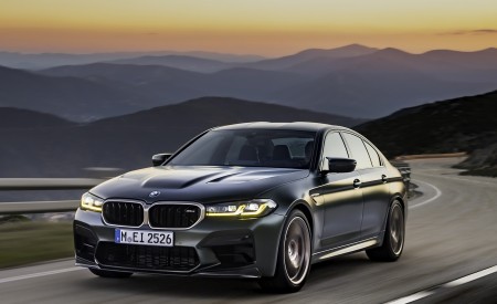 2022 BMW M5 CS Front Three-Quarter Wallpapers  450x275 (22)