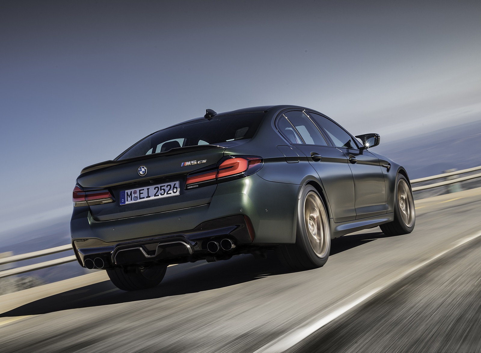 2022 BMW M5 CS Rear Three-Quarter Wallpapers  (13)