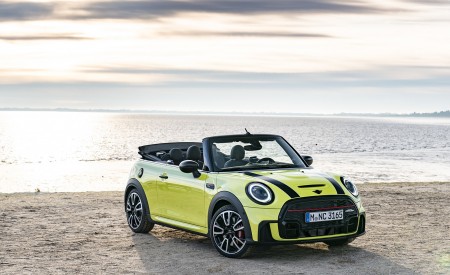 2022 MINI Convertible Front Three-Quarter Wallpapers 450x275 (47)