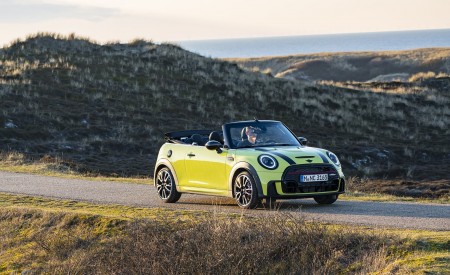 2022 MINI Convertible Front Three-Quarter Wallpapers  450x275 (33)