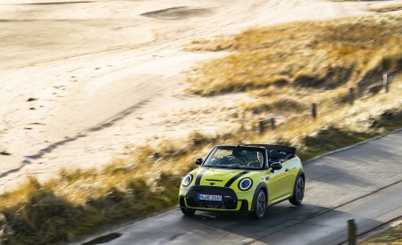 2022 MINI Convertible Front Three-Quarter Wallpapers 450x275 (28)